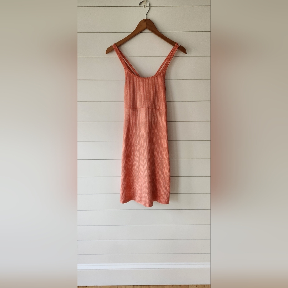 Columbia Women's XS Grass Valley Crisscross Back Active Dress Omni Shade & Wick